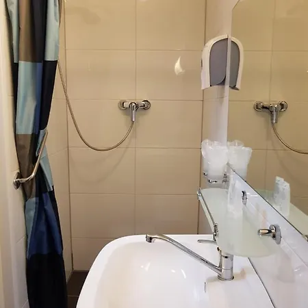Hotel The Ark 2*